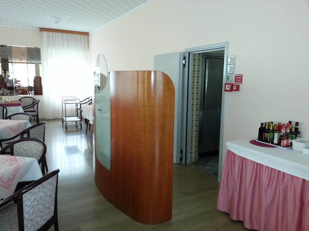 Hotel Glenn 리미니 외부 사진